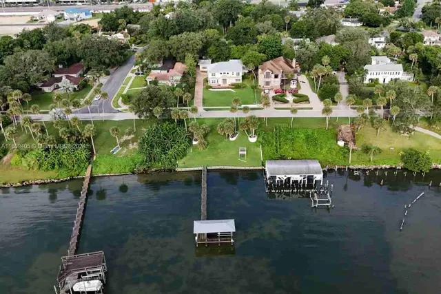$1,775,000 | 1613 Indian River Drive, Cocoa, FL 32922
