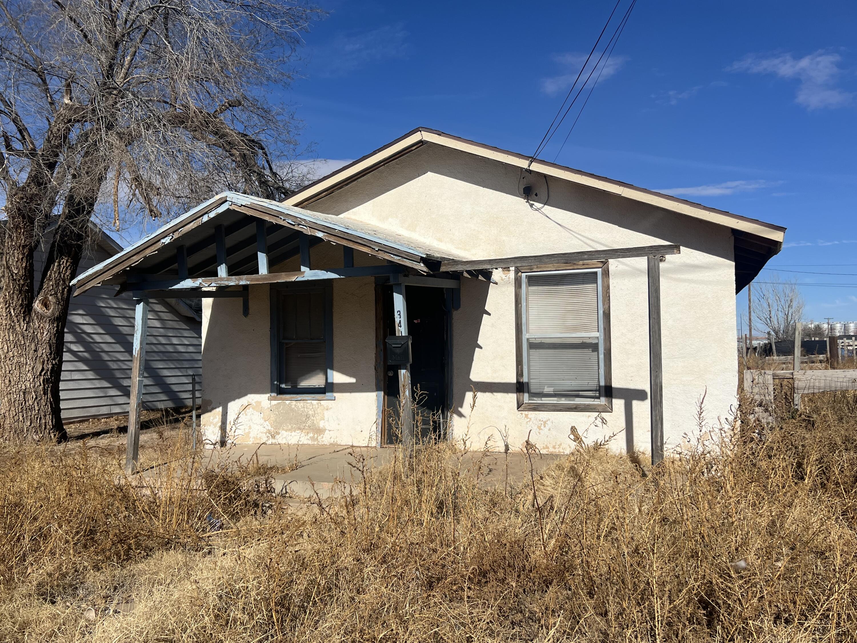 340 West Panhandle Street Slaton, TX 79364 - Photo 2 of 30 IMG_7572