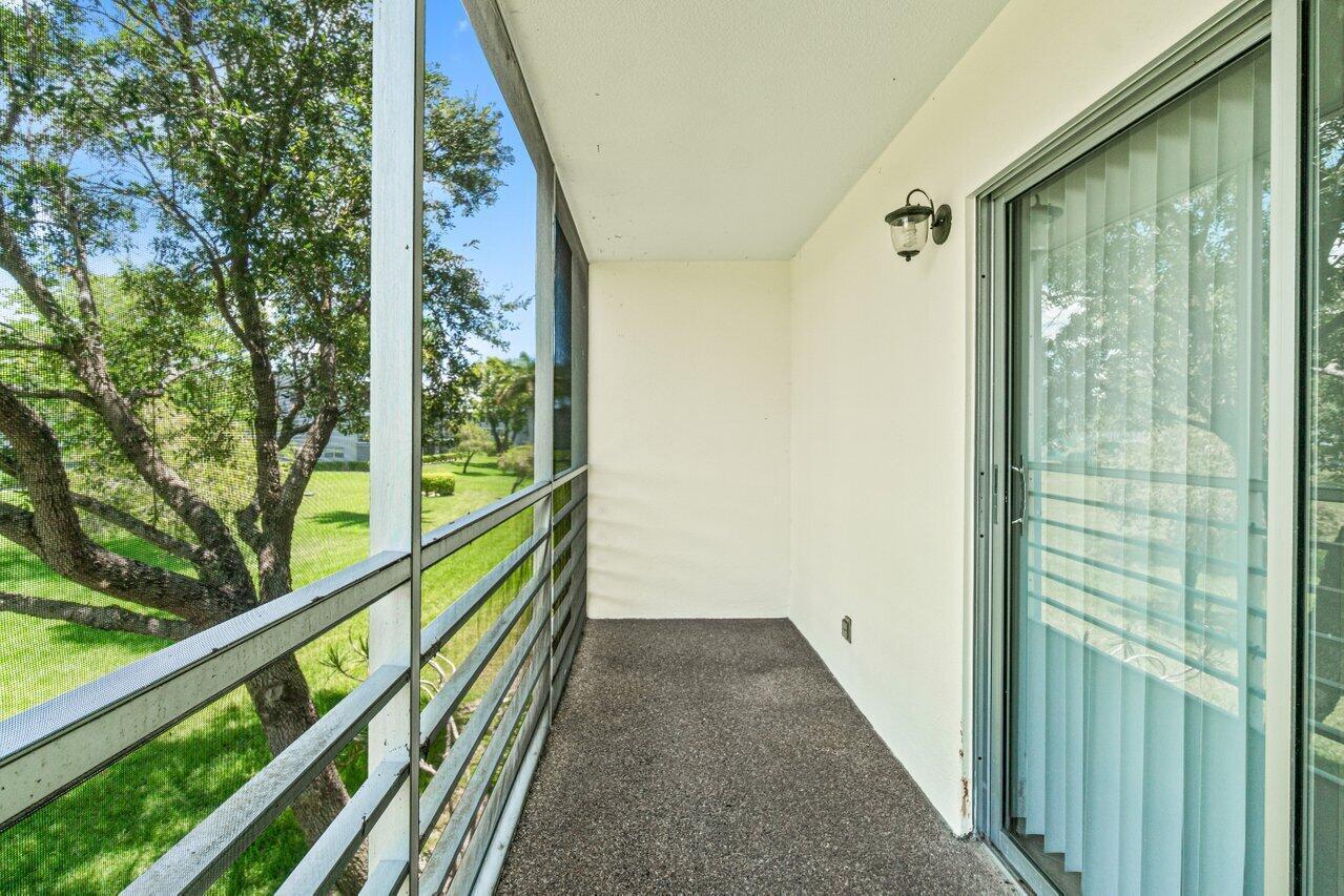 68 Suffolk B, Unit 68 Boca Raton, FL 33434 - Photo 19 of 26 Balcony 3