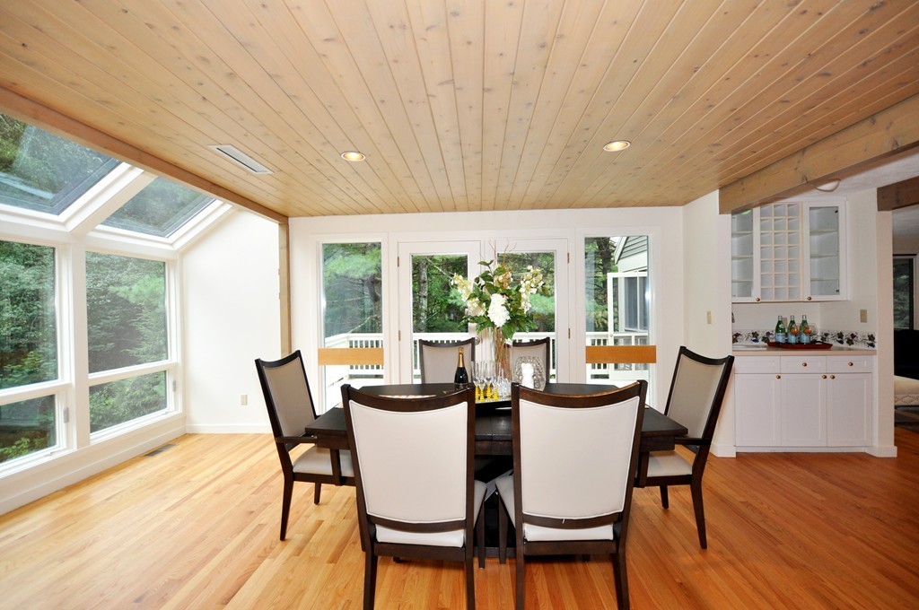 84 Esterbrook Road Acton, MA 01720 - Photo 3 of 29 Gallery Image 3