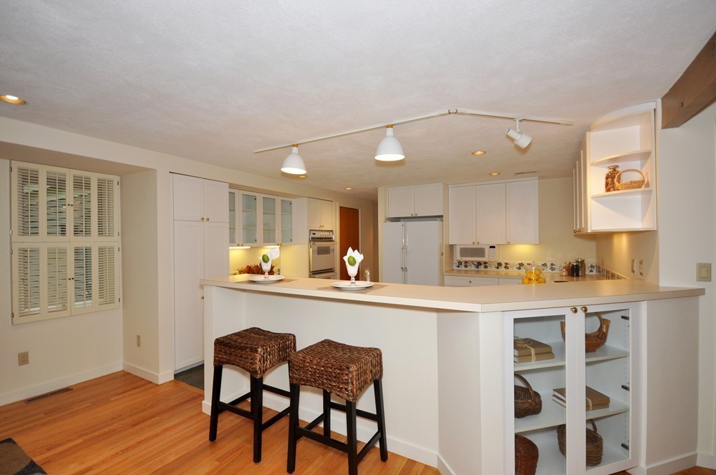 84 Esterbrook Road Acton, MA 01720 - Photo 6 of 29 Gallery Image 6