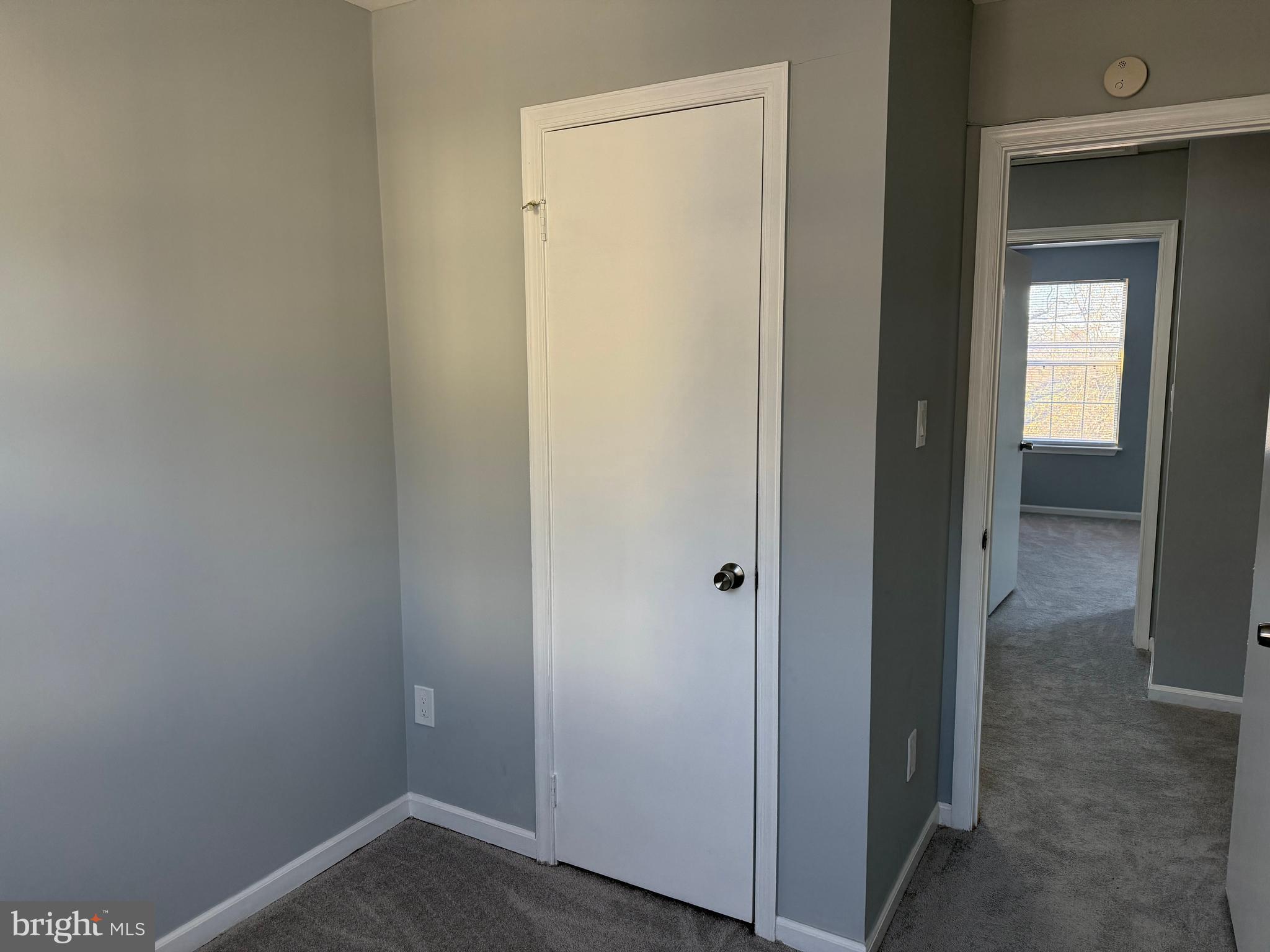 1935 Winslow Court Woodbridge, VA 22191 - Photo 11 of 34 a small space with wooden floor and a hallway