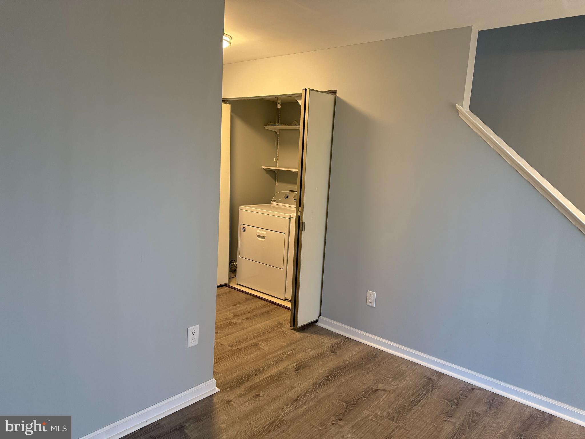 1935 Winslow Court Woodbridge, VA 22191 - Photo 6 of 34 wooden floor in an empty room