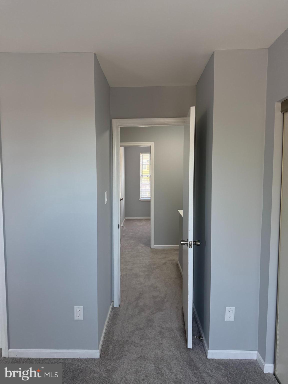 1935 Winslow Court Woodbridge, VA 22191 - Photo 7 of 34 a view of a room