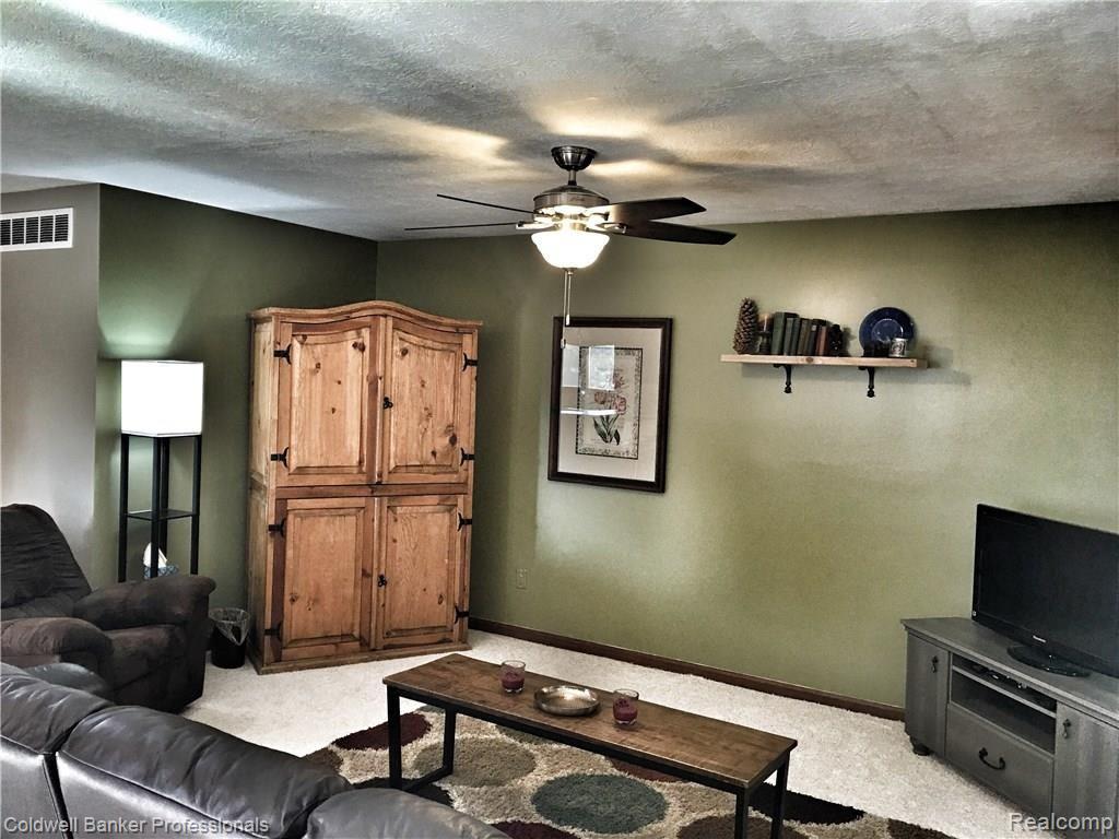 6571 Ridgeview Drive Clarkston, MI 48346 - Photo 22 of 49
