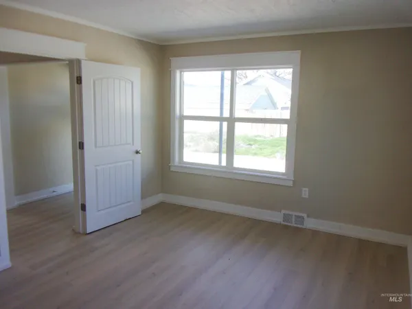 $339,900 | 605 North 6th Street, Parma, ID 83660