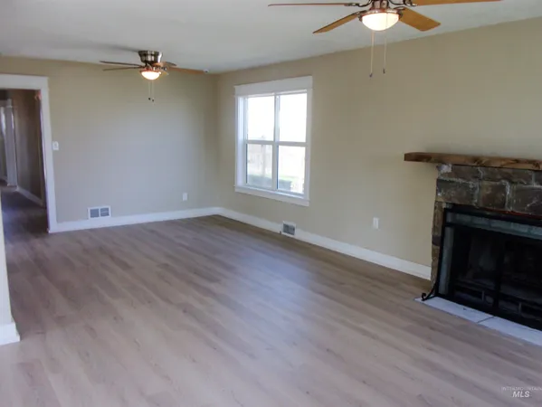 $339,900 | 605 North 6th Street, Parma, ID 83660