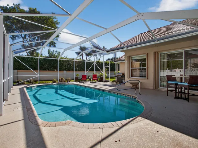 $720,000 | 7128 Brunswick Circle, Boynton Beach, FL 33472
