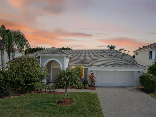 $720,000 | 7128 Brunswick Circle, Boynton Beach, FL 33472