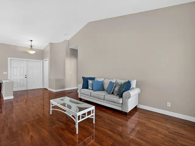 $720,000 | 7128 Brunswick Circle, Boynton Beach, FL 33472