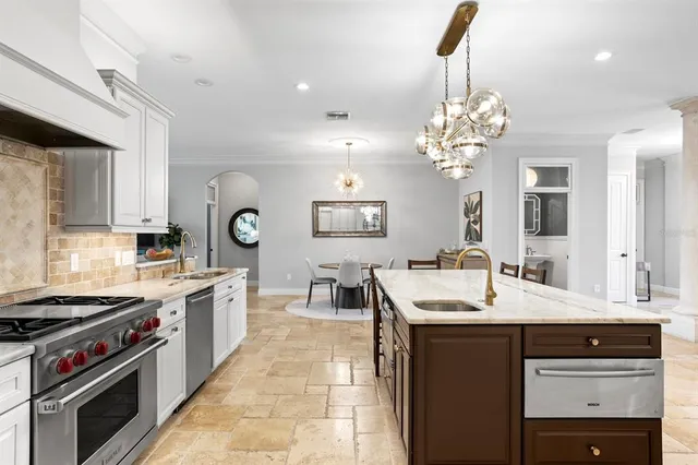 $2,840,000 | 2028 Illinois Avenue Northeast, St. Petersburg, FL 33703