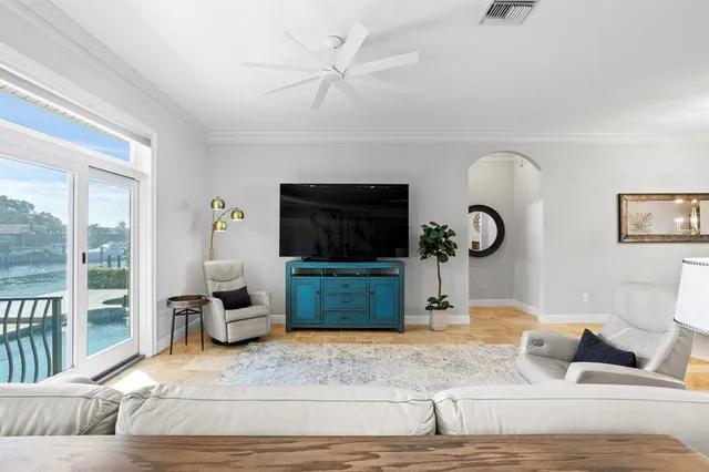 $2,840,000 | 2028 Illinois Avenue Northeast, St. Petersburg, FL 33703