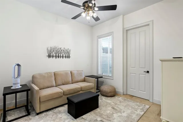 $2,840,000 | 2028 Illinois Avenue Northeast, St. Petersburg, FL 33703