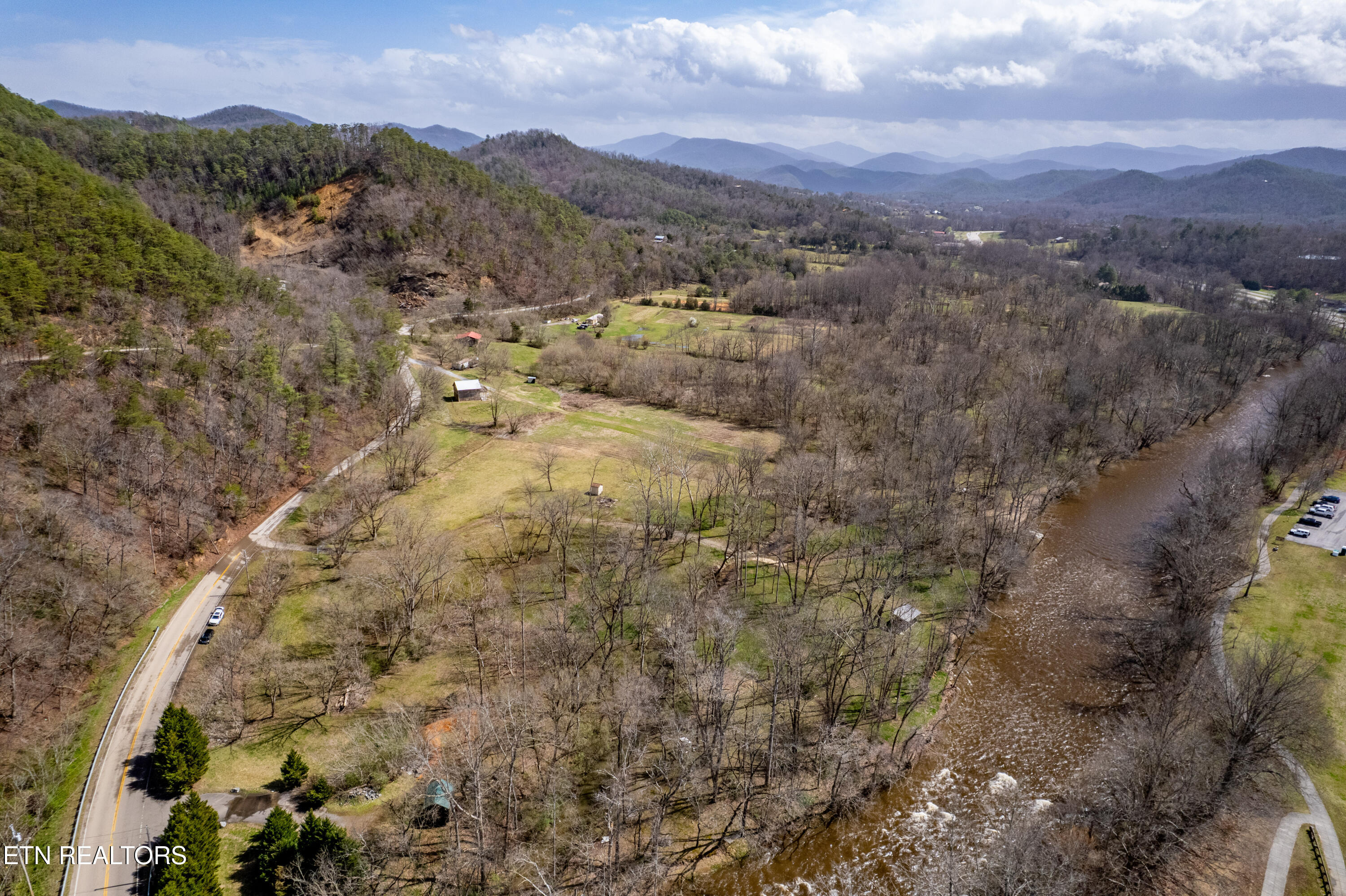 248 Cameron Road Townsend, TN 37882 - Photo 28 of 35 townsend-61