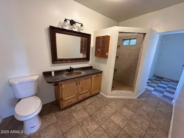 $1,100 | 1957 North Douglas Avenue, Douglas, AZ 85607