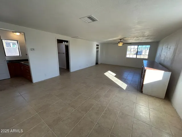 $1,100 | 1957 North Douglas Avenue, Douglas, AZ 85607