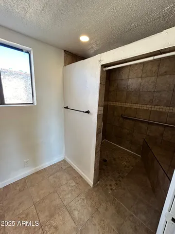 $1,100 | 1957 North Douglas Avenue, Douglas, AZ 85607