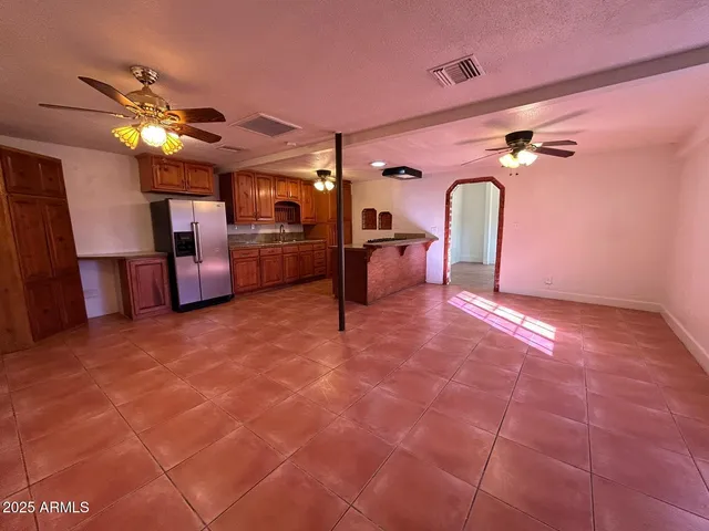 $1,100 | 1957 North Douglas Avenue, Douglas, AZ 85607