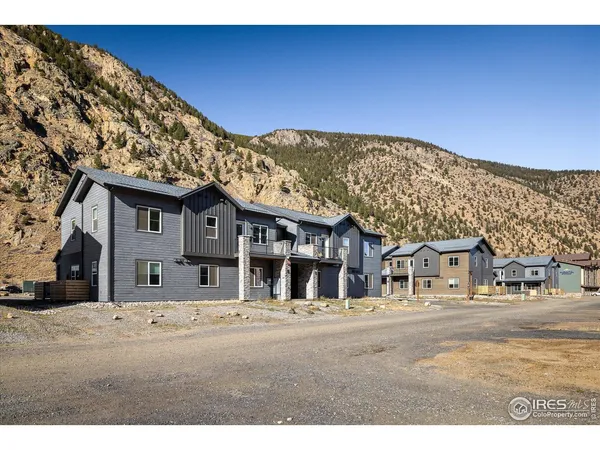 $415,000 | 2121 Hummingbird Way, Unit 201, Georgetown, CO 80444