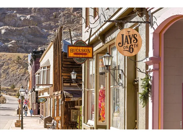 $414,995 | 2121 Hummingbird Way, Unit 201, Georgetown, CO 80444