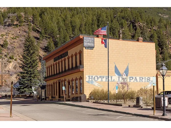 $414,995 | 2121 Hummingbird Way, Unit 201, Georgetown, CO 80444