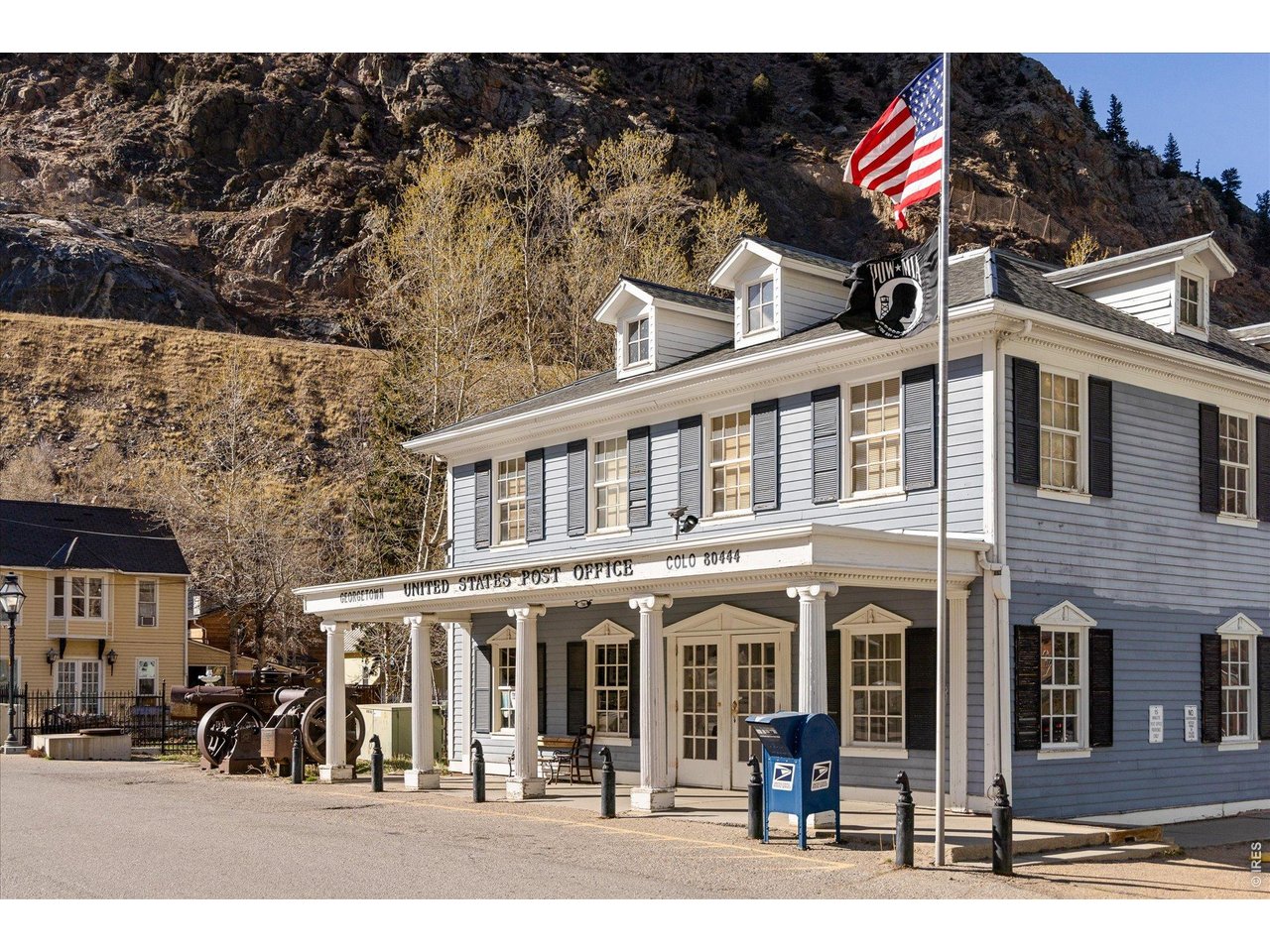 2121 Hummingbird Way, Unit 201 Georgetown, CO 80444 - Photo 37 of 37 a front view of a building with street view