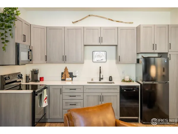 $415,000 | 2121 Hummingbird Way, Unit 201, Georgetown, CO 80444