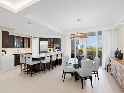 $3,150,000 | 2500 South Ocean Boulevard, Unit 3A3, Palm Beach, FL 33480
