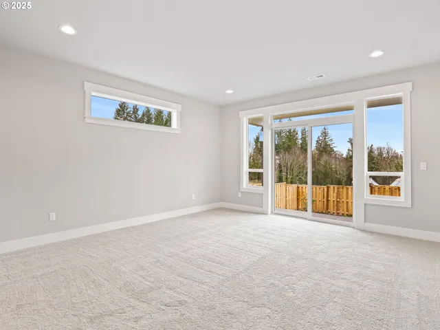 $699,850 | 2891 Northeast Currin Creek Drive, Unit 4, Estacada, OR 97023