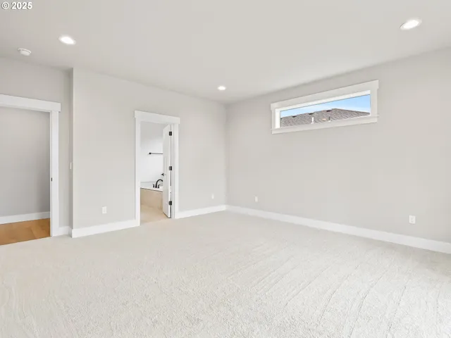 $699,850 | 2891 Northeast Currin Creek Drive, Unit 4, Estacada, OR 97023