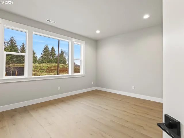 $699,850 | 2891 Northeast Currin Creek Drive, Unit 4, Estacada, OR 97023