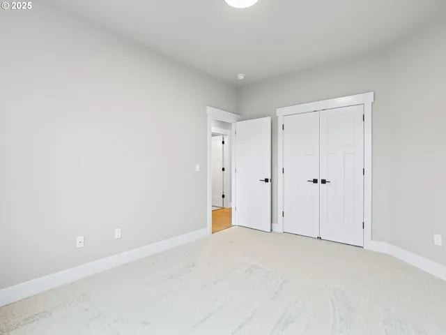 $699,850 | 2891 Northeast Currin Creek Drive, Unit 4, Estacada, OR 97023