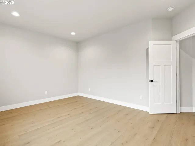 $699,850 | 2891 Northeast Currin Creek Drive, Unit 4, Estacada, OR 97023