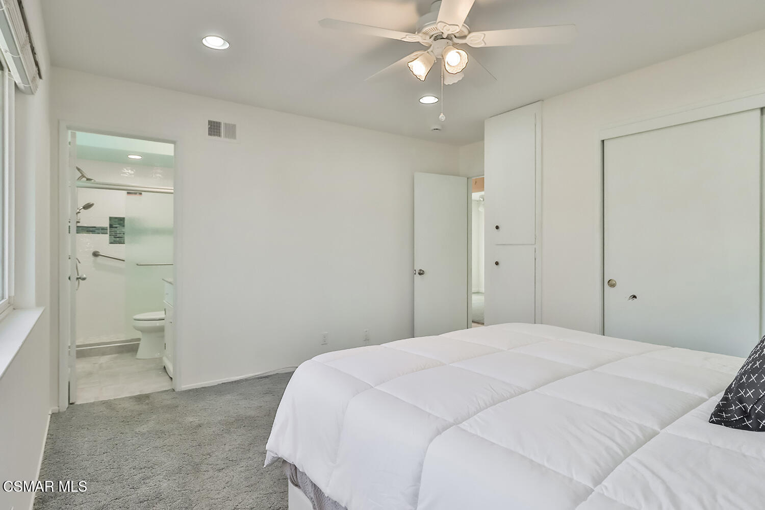 6516 Tapley Street Simi Valley, CA 93063 - Photo 34 of 45 gPrimary Bedroom Suite3