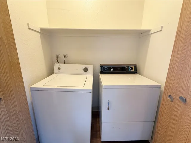 $995 | 2981 Juniper Hills Boulevard, Unit 204, Las Vegas, NV 89142