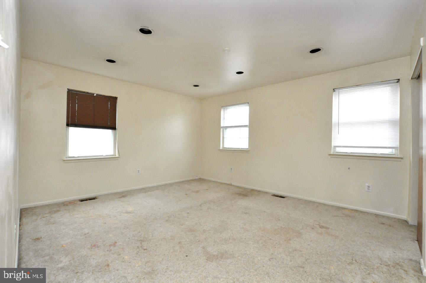 114 Country Farms Road Marlton, NJ 08053 - Photo 15 of 24 Gallery Image 15