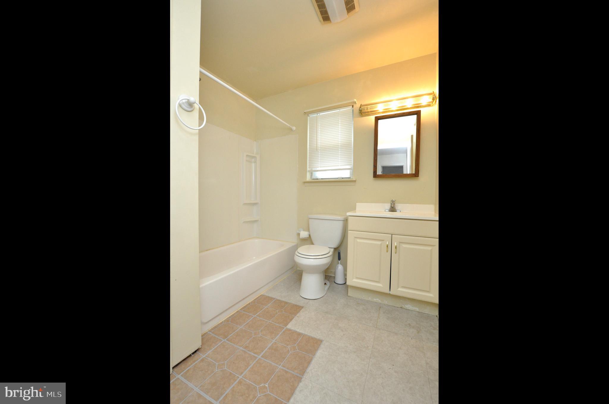 114 Country Farms Road Marlton, NJ 08053 - Photo 18 of 24 Gallery Image 18