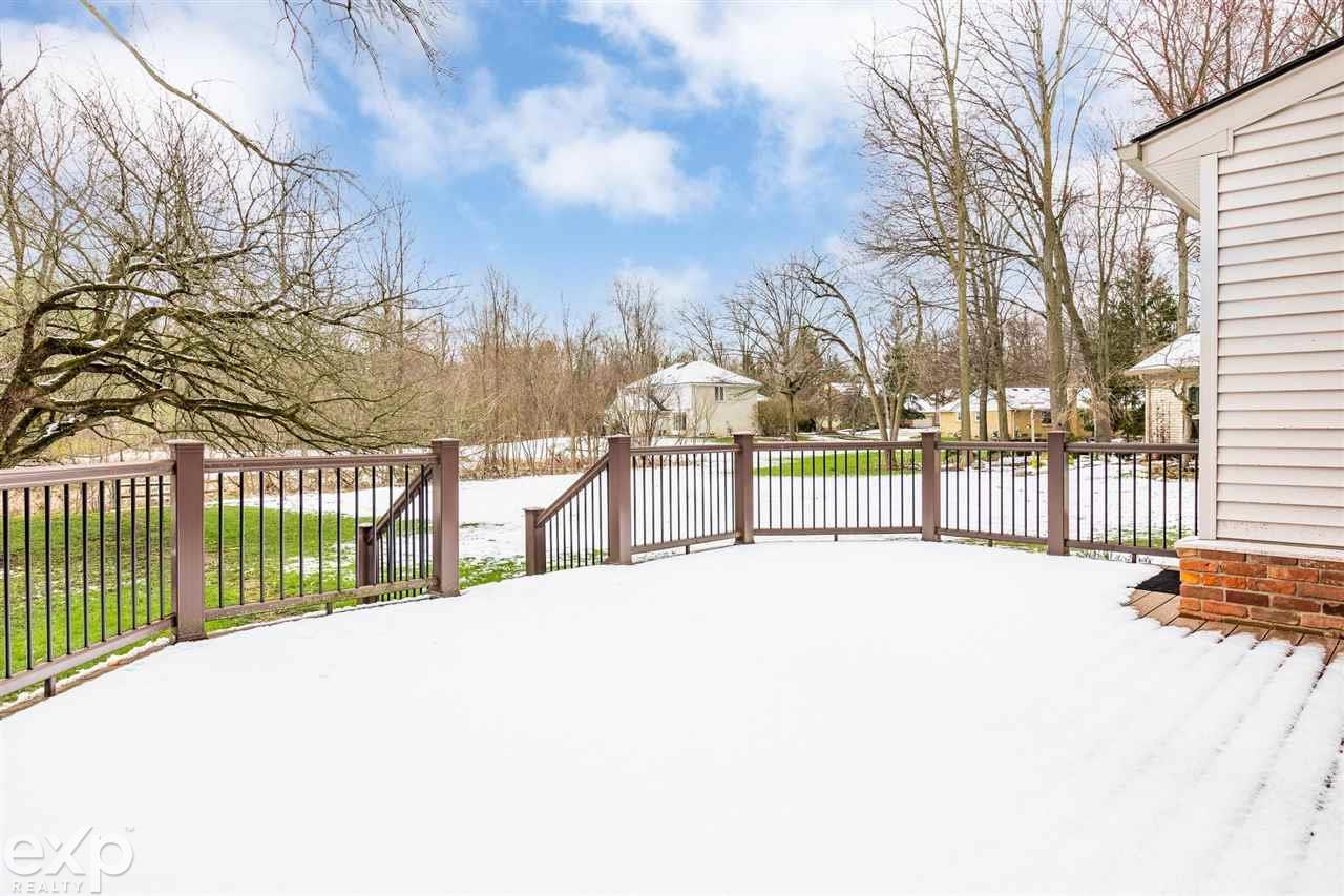 1666 North Kilburn Road Rochester, MI 48306 - Photo 30 of 35 50071463-29.JPG