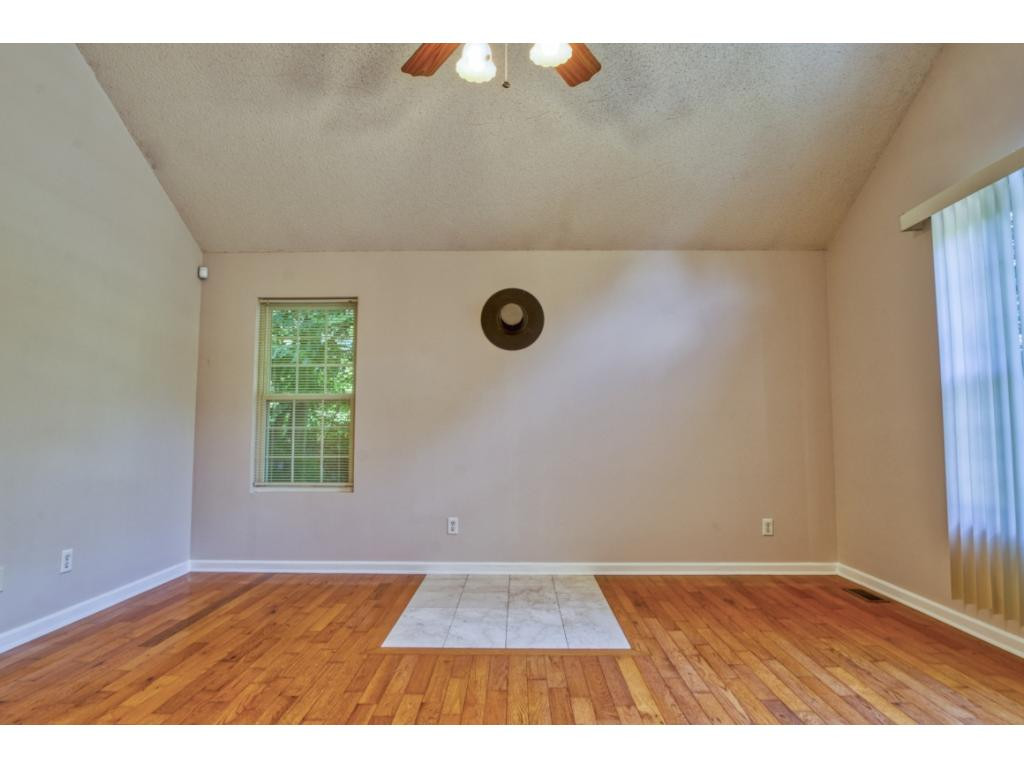 1007 Cherokee Road Johnson City, TN 37604 - Photo 11 of 32 Photo 11