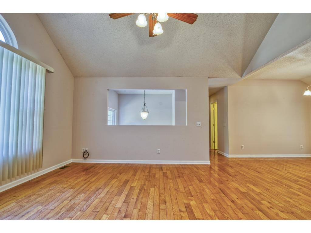 1007 Cherokee Road Johnson City, TN 37604 - Photo 13 of 32 Photo 13