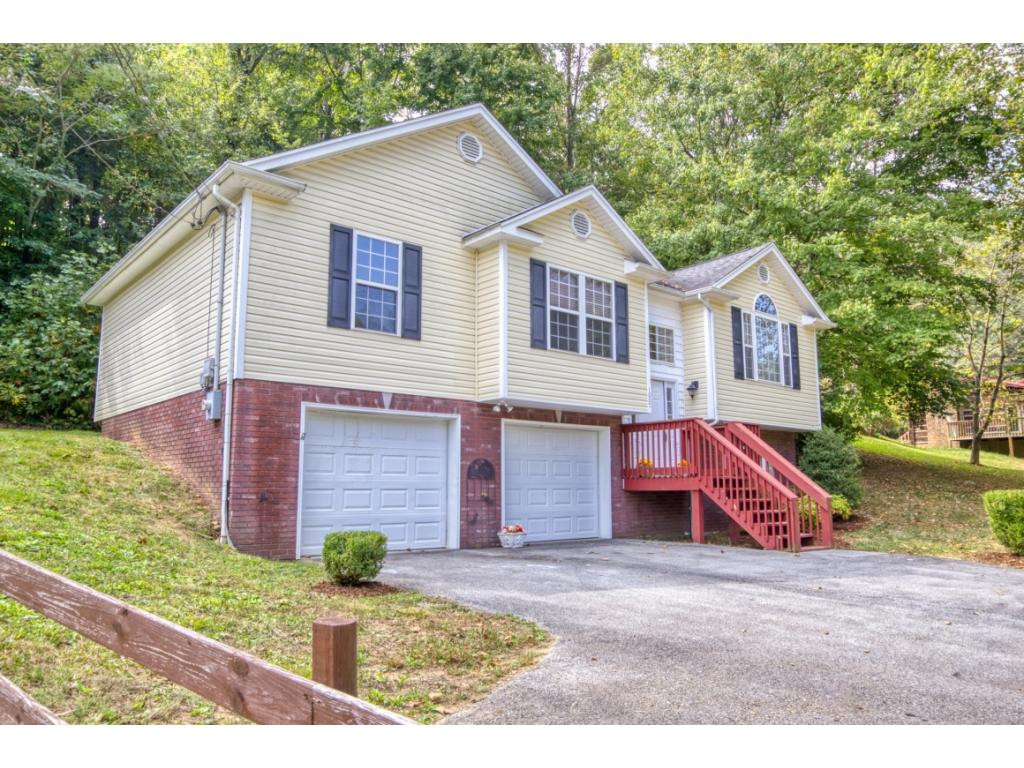 1007 Cherokee Road Johnson City, TN 37604 - Photo 2 of 32 Photo 2