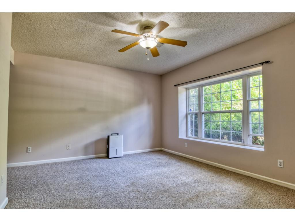 1007 Cherokee Road Johnson City, TN 37604 - Photo 24 of 32 Photo 24