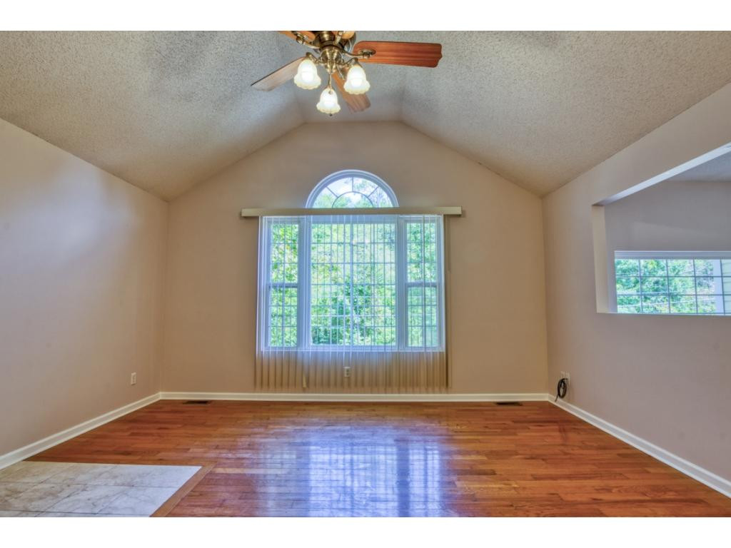 1007 Cherokee Road Johnson City, TN 37604 - Photo 6 of 32 Photo 6