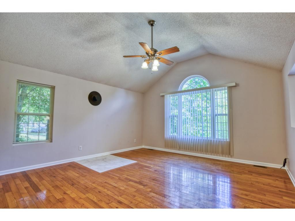 1007 Cherokee Road Johnson City, TN 37604 - Photo 8 of 32 Photo 8
