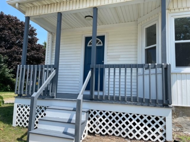 174 Main Road Tiverton, RI 02878 - Photo 3 of 32