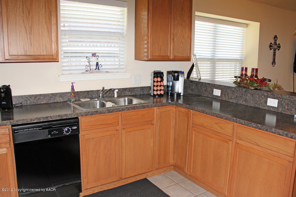 4809 Nimbus Lane Amarillo, TX 79110 - Photo 11 of 32 Kitchen4