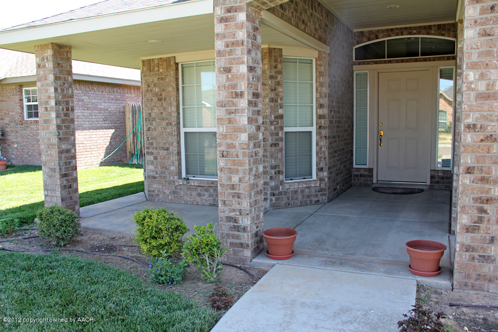 4809 Nimbus Lane Amarillo, TX 79110 - Photo 3 of 32 Front Patio
