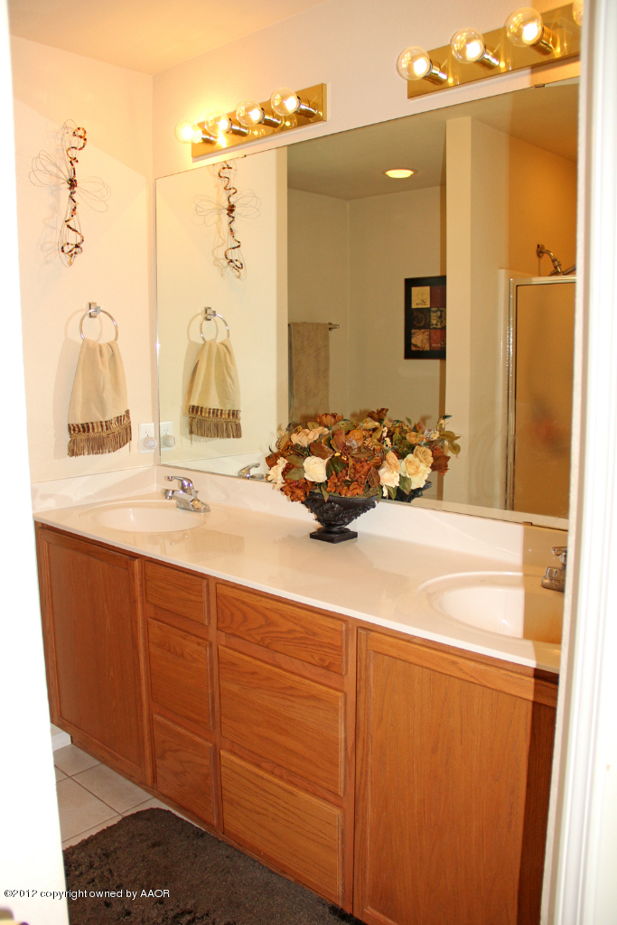 4809 Nimbus Lane Amarillo, TX 79110 - Photo 20 of 32 Master Bath3