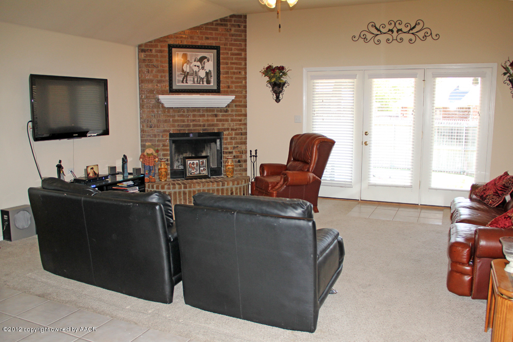 4809 Nimbus Lane Amarillo, TX 79110 - Photo 7 of 32 Living Area2
