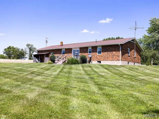 $389,000 | 14816 State Hwy UU, Bowling Green, MO 63334